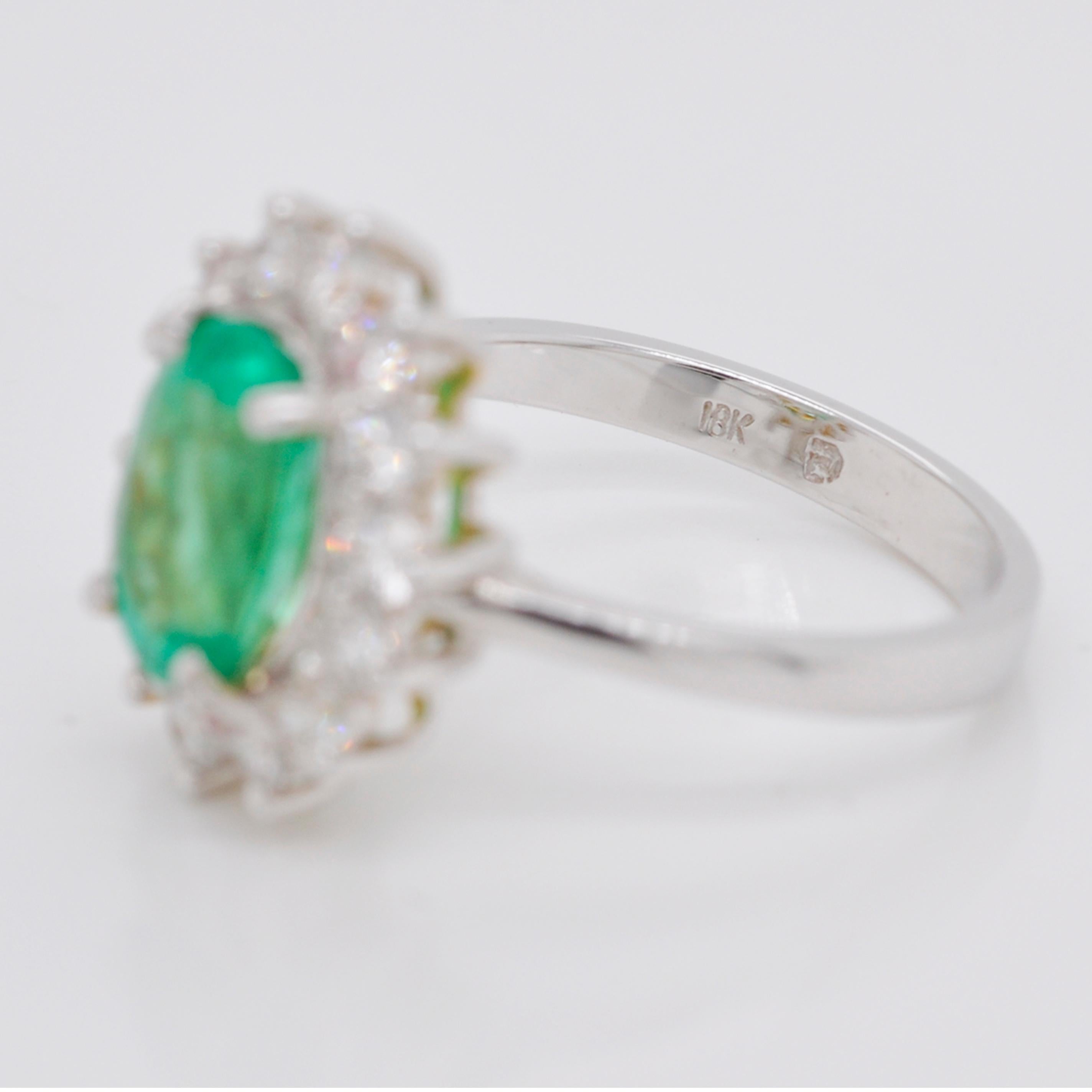 18 Karat White Gold Certified Oval Colombian Emerald Diamond Engagement Ring 3