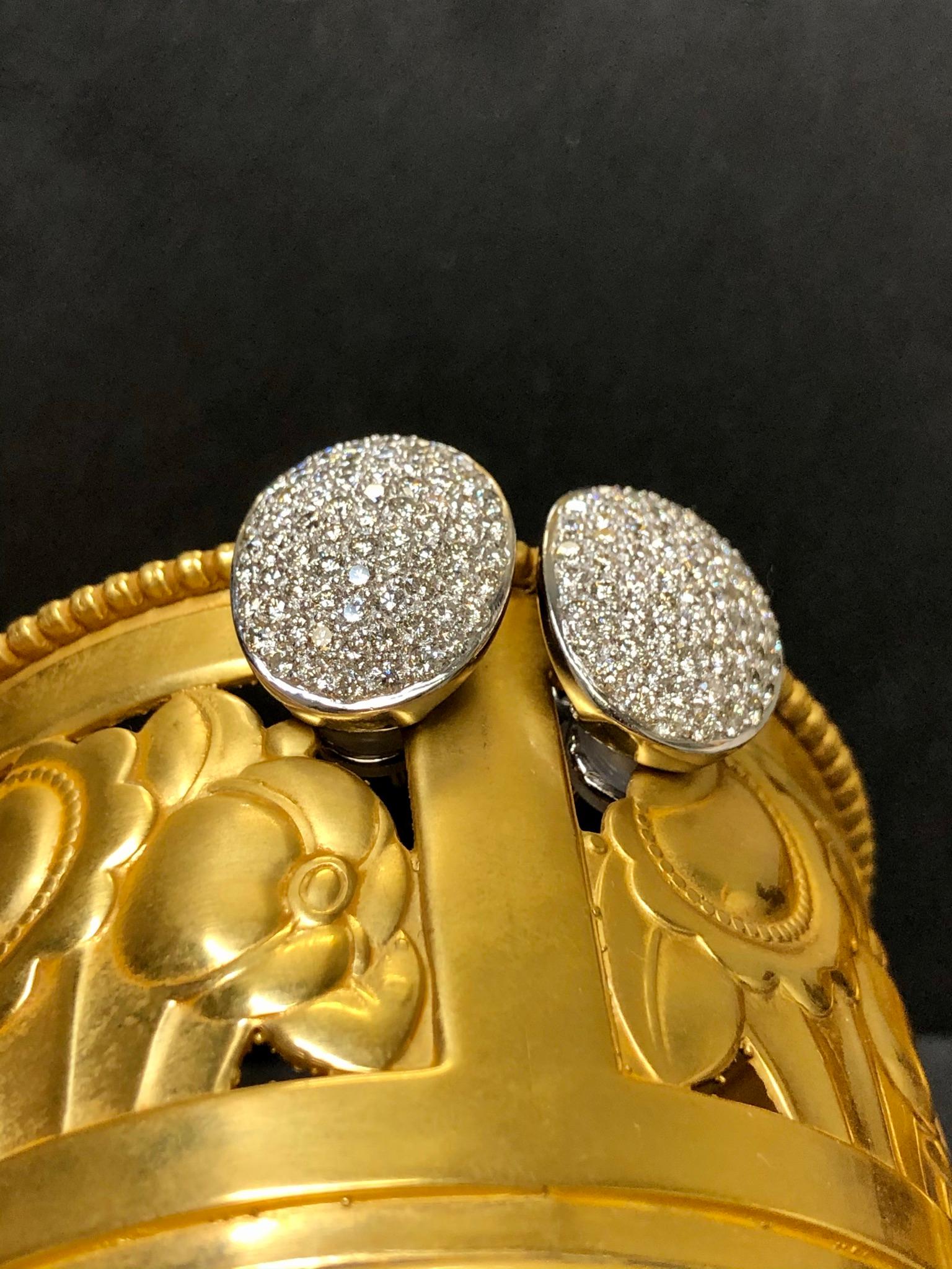 18k White Gold Oval Pave Diamond Omega Back Diamond Huggie Earrings H Vs 5cttw In Good Condition For Sale In Winter Springs, FL