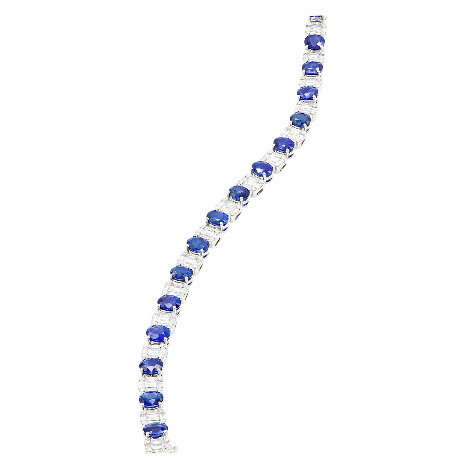 Women's 18K White Gold Oval Sapphire and Illusion Emerald Diamond Bracelet For Sale