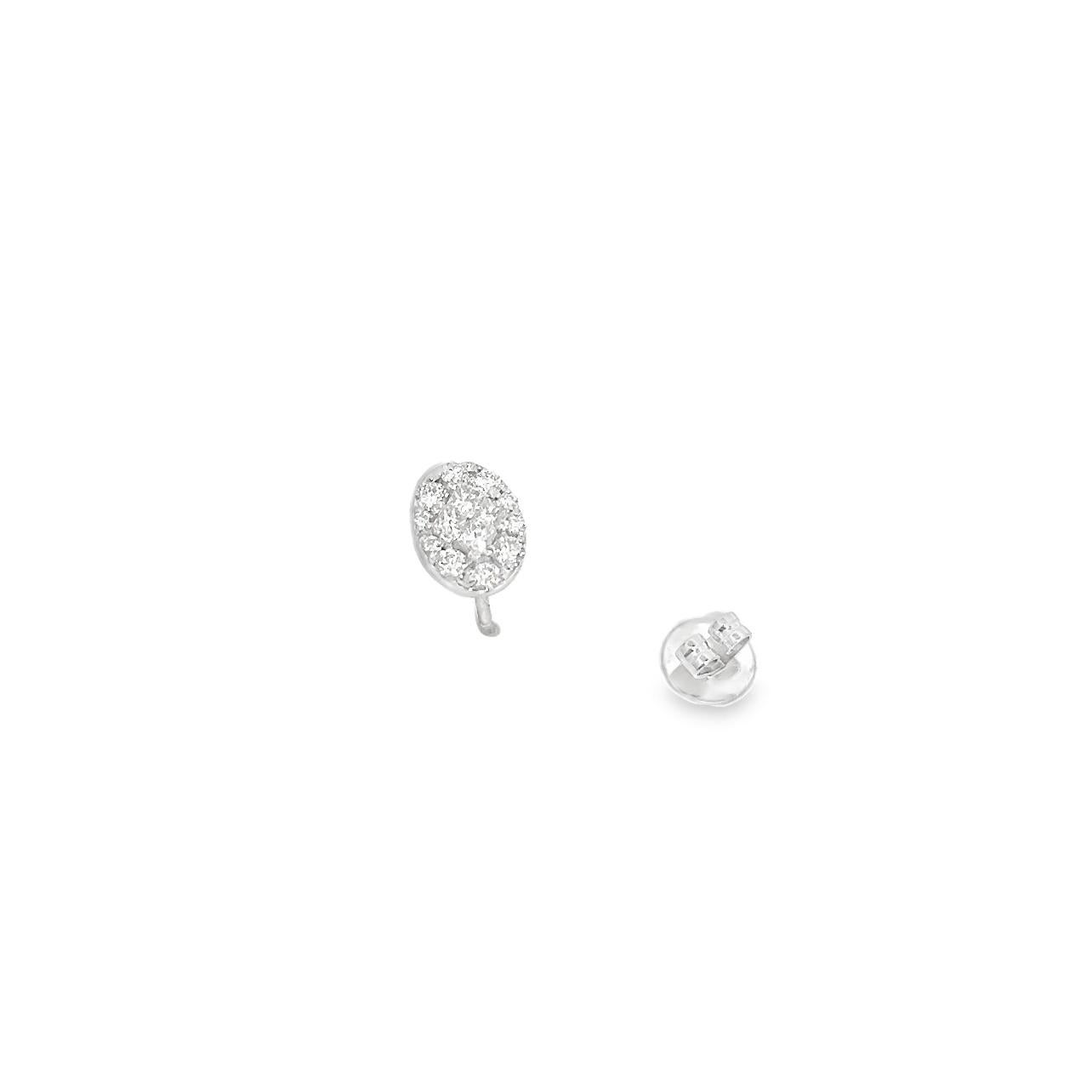 Borchie ovali in oro bianco 18K con 0,62 carati di peso totale di diamanti In condizioni Nuovo in vendita a New York, NY