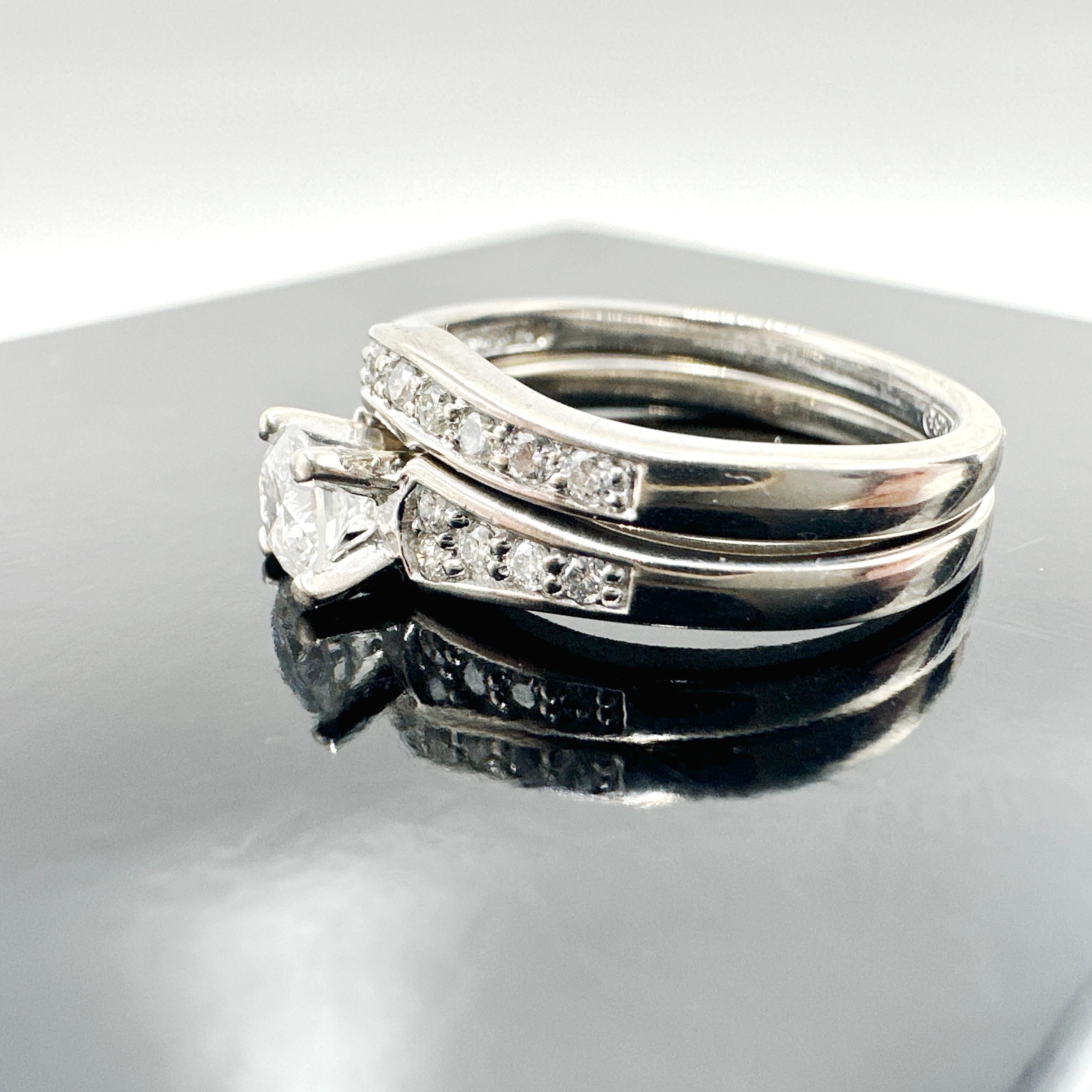 18 Karat Weißgold/Palladium-Mischung Natürlicher Diamant Verlobungsring-Set. 0,71TCW 5