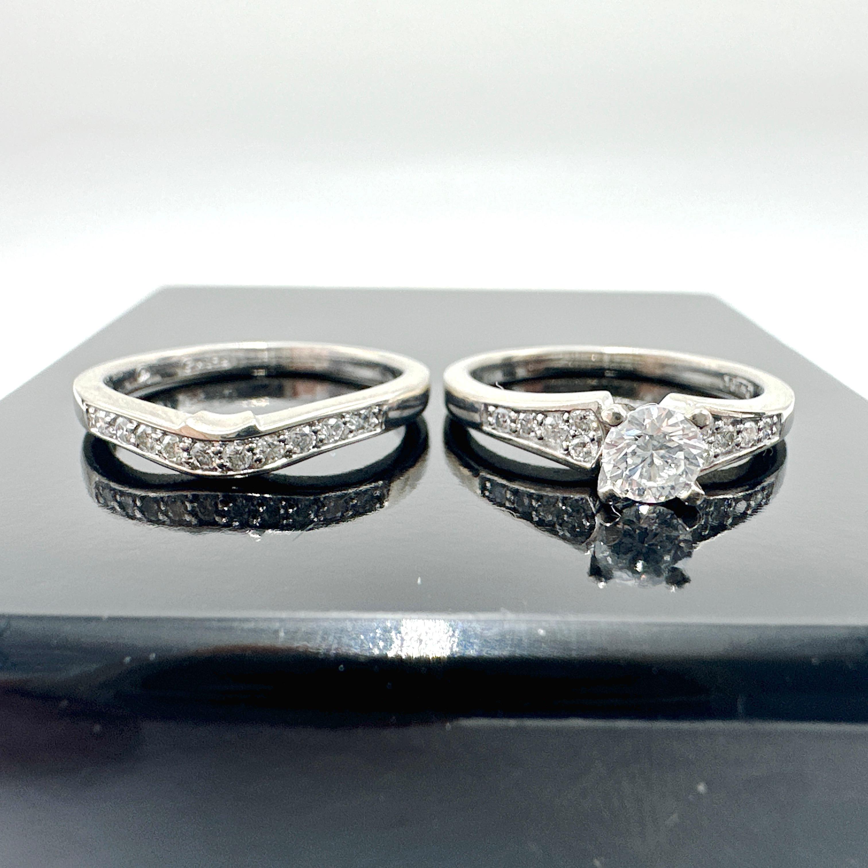 18 Karat Weißgold/Palladium-Mischung Natürlicher Diamant Verlobungsring-Set. 0,71TCW 6