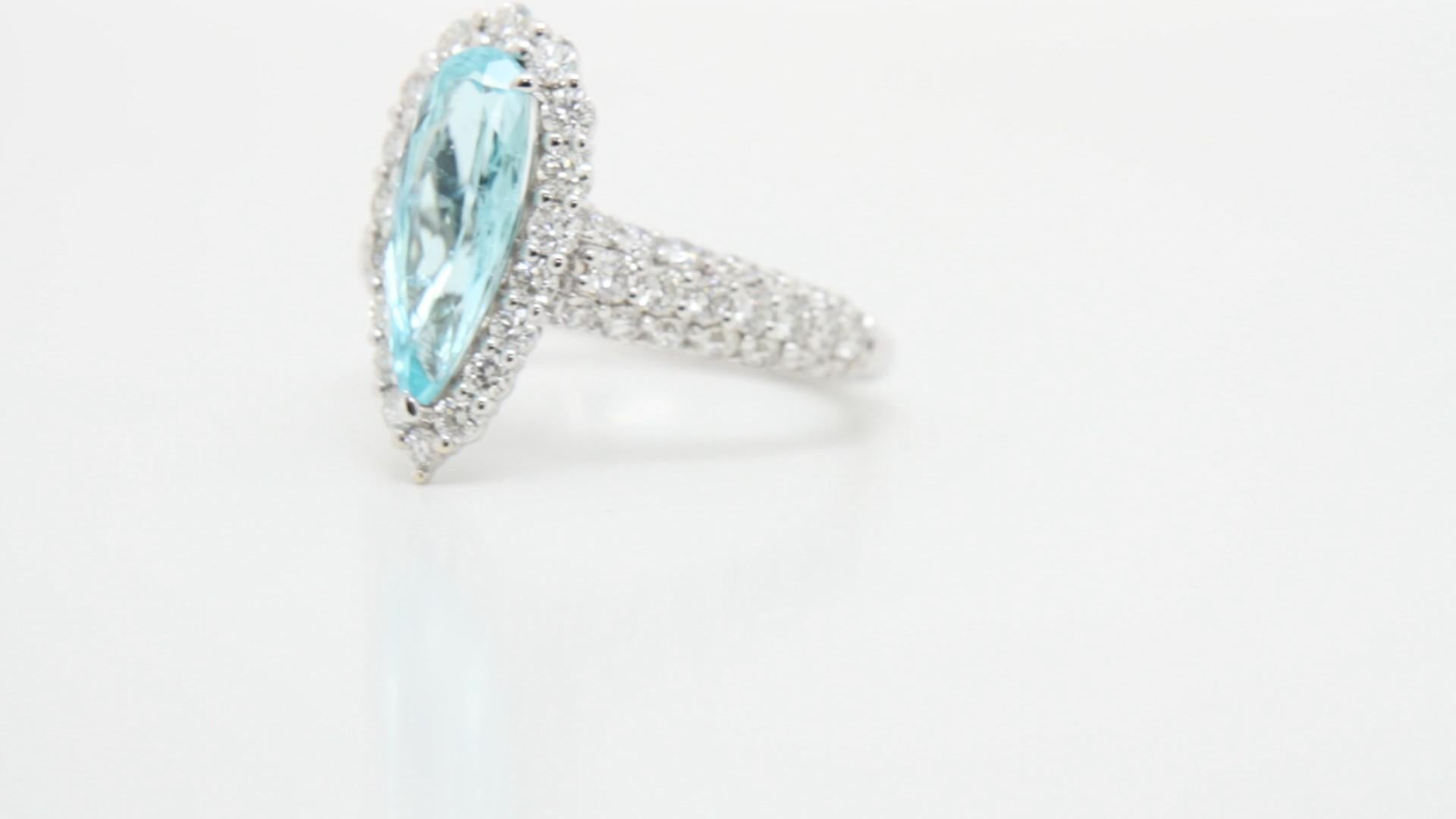 Taille ovale Bague habillée en or blanc 18 carats - Tourmaline Parabia en vente