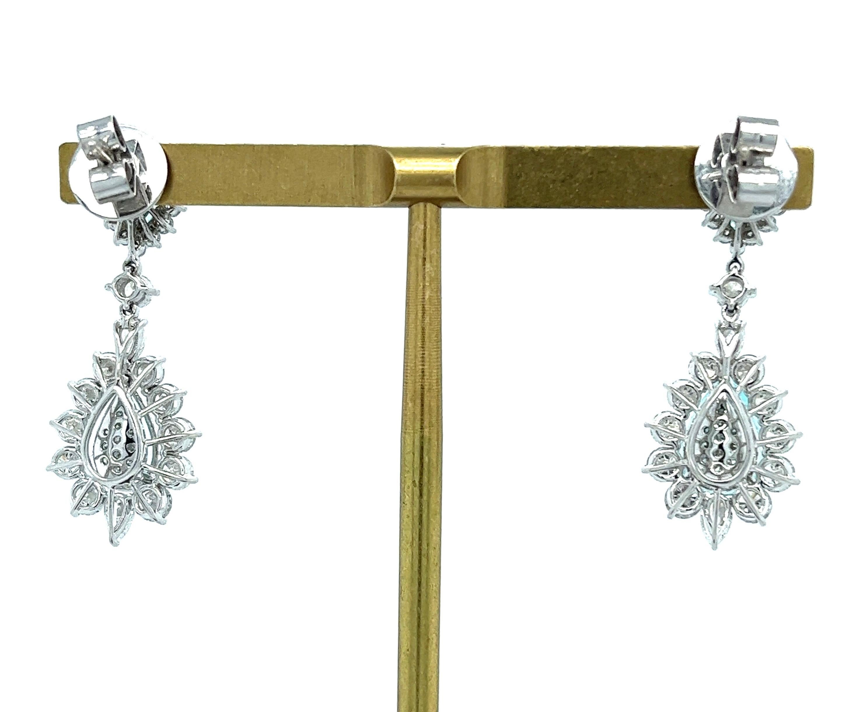 18K White Gold Paraiba Tourmaline Diamond Drop Earrings In New Condition For Sale In Hong Kong, HK