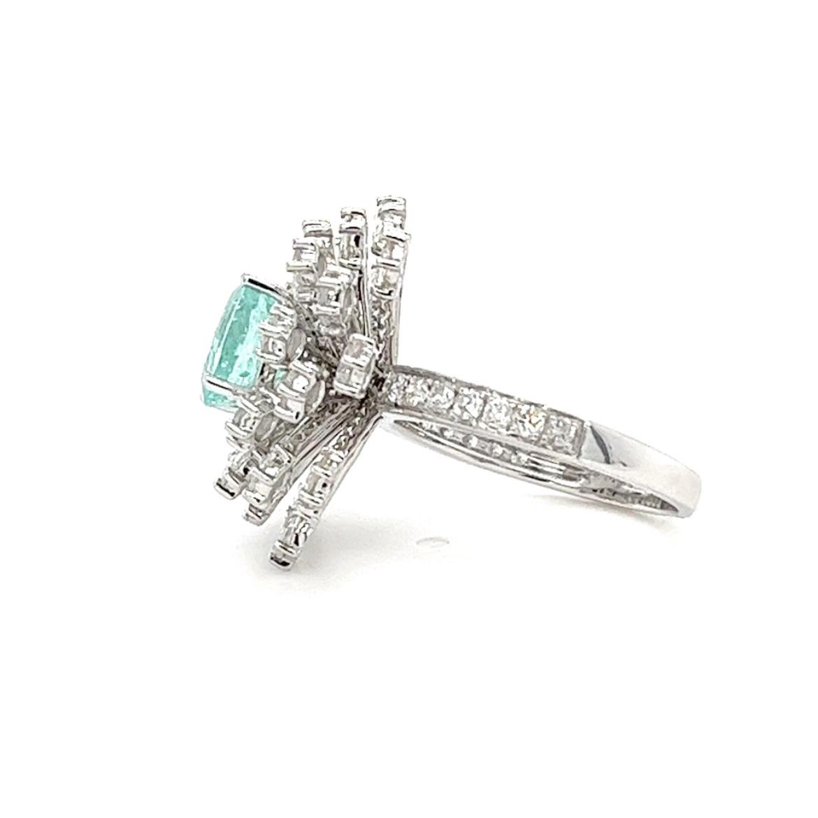 Round Cut 18K White Gold Paraiba Tourmaline Ring with Diamonds For Sale