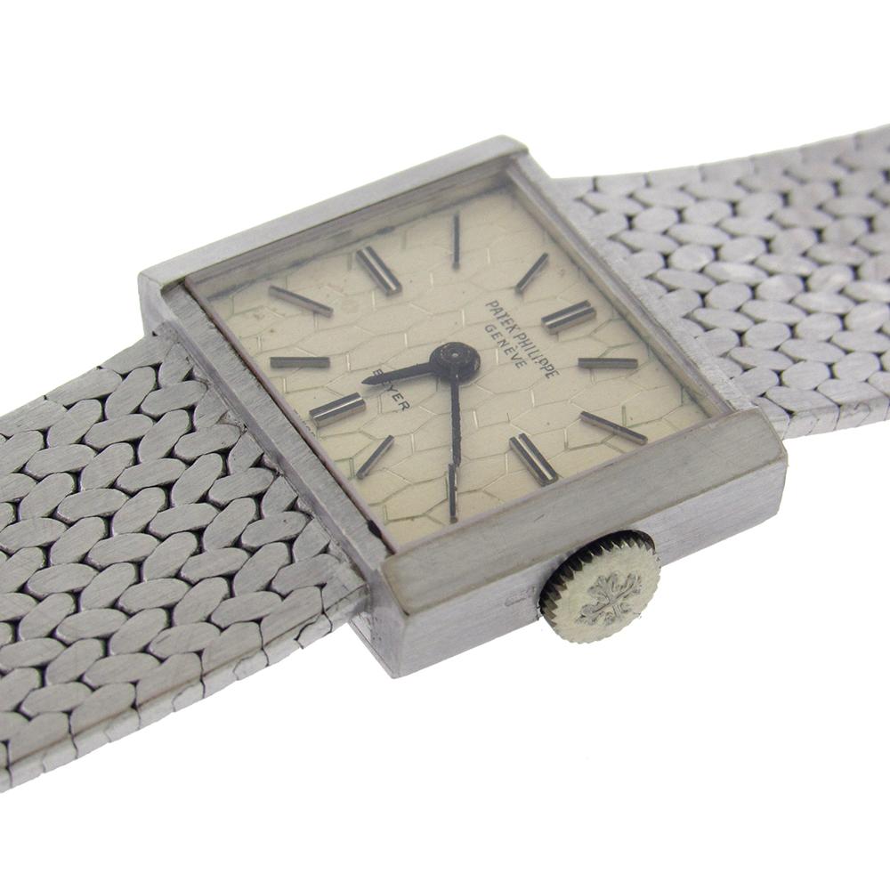 18 Karat White Gold Patek Philippe Ref. 3322/1 1