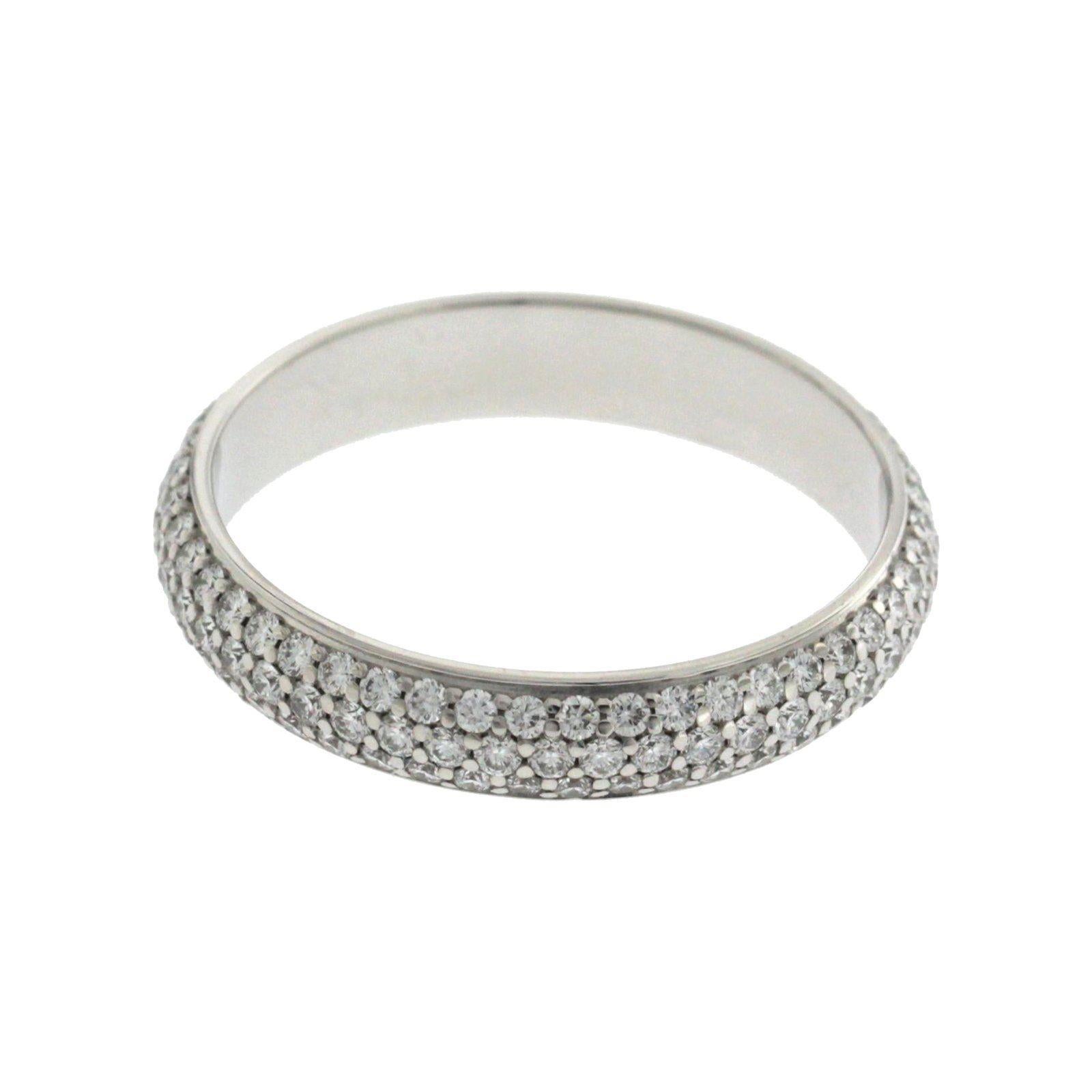 Women's 18 Karat White Gold Pave 1.10 Carat Diamond Wedding Band Eternity Ring For Sale