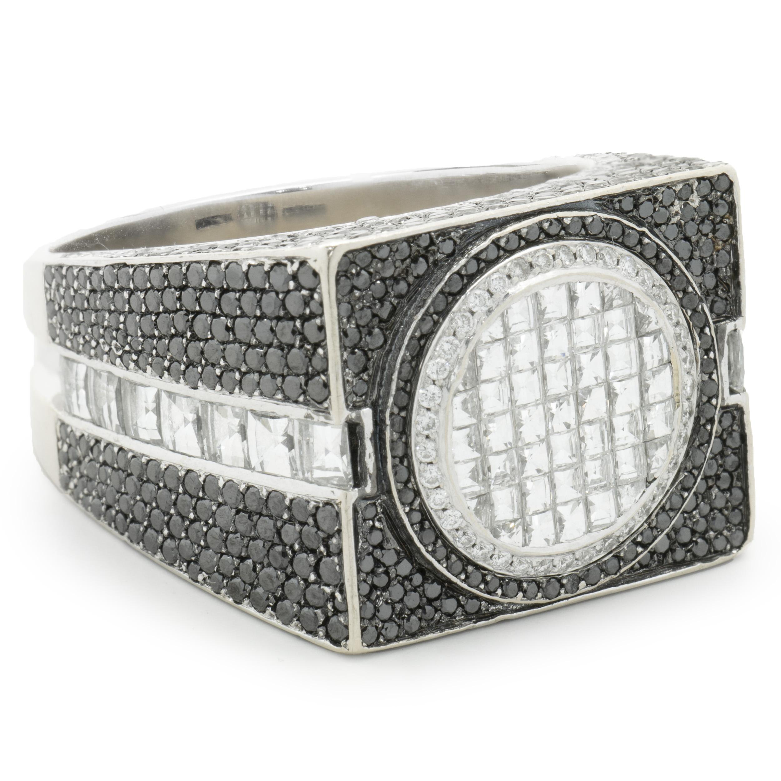 18k White Gold Pave Black Diamond and Invisible Set White Diamond Signet Ring In Excellent Condition In Scottsdale, AZ