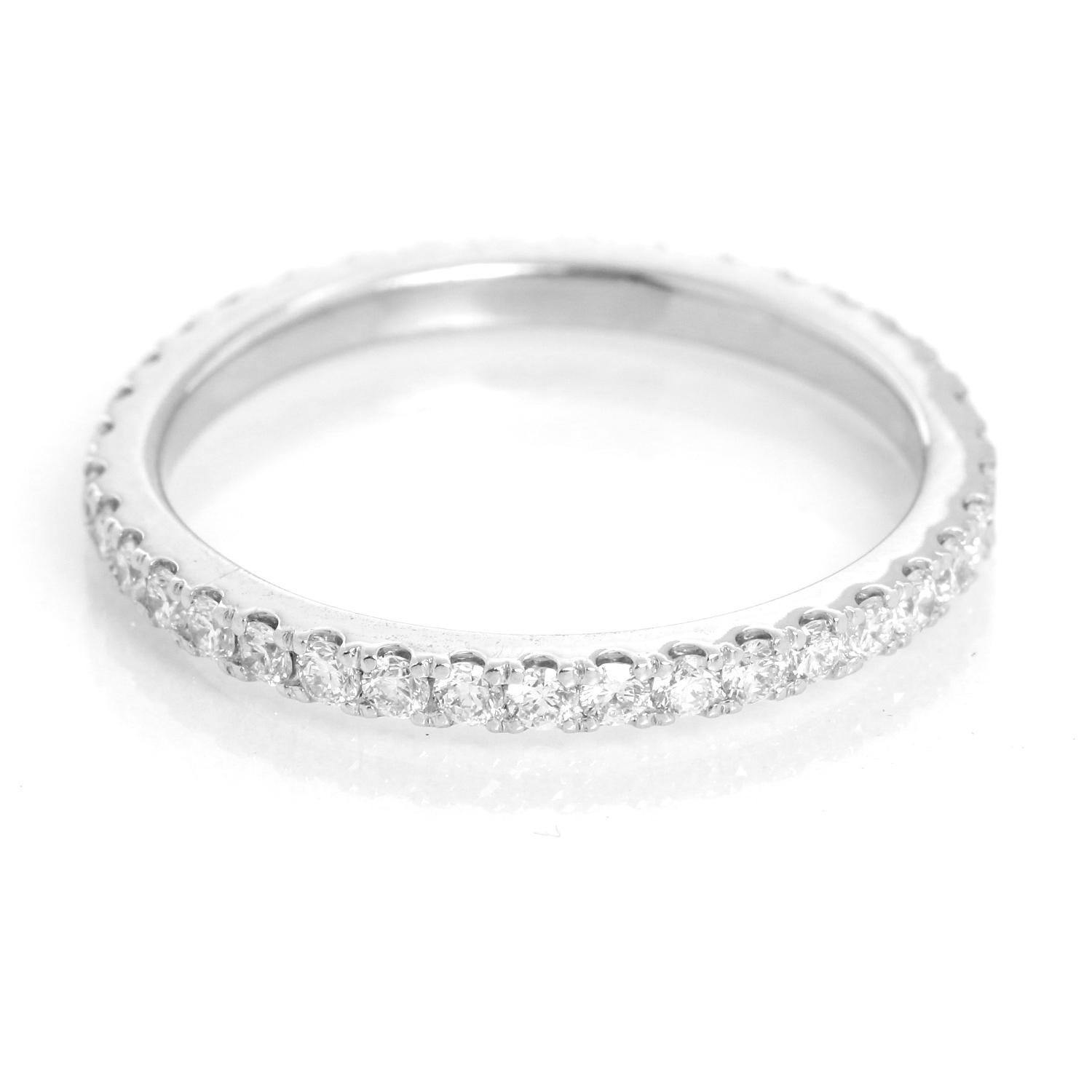 18k White Gold Pave Diamond Band Approx 1 Carat In Excellent Condition For Sale In Dallas, TX
