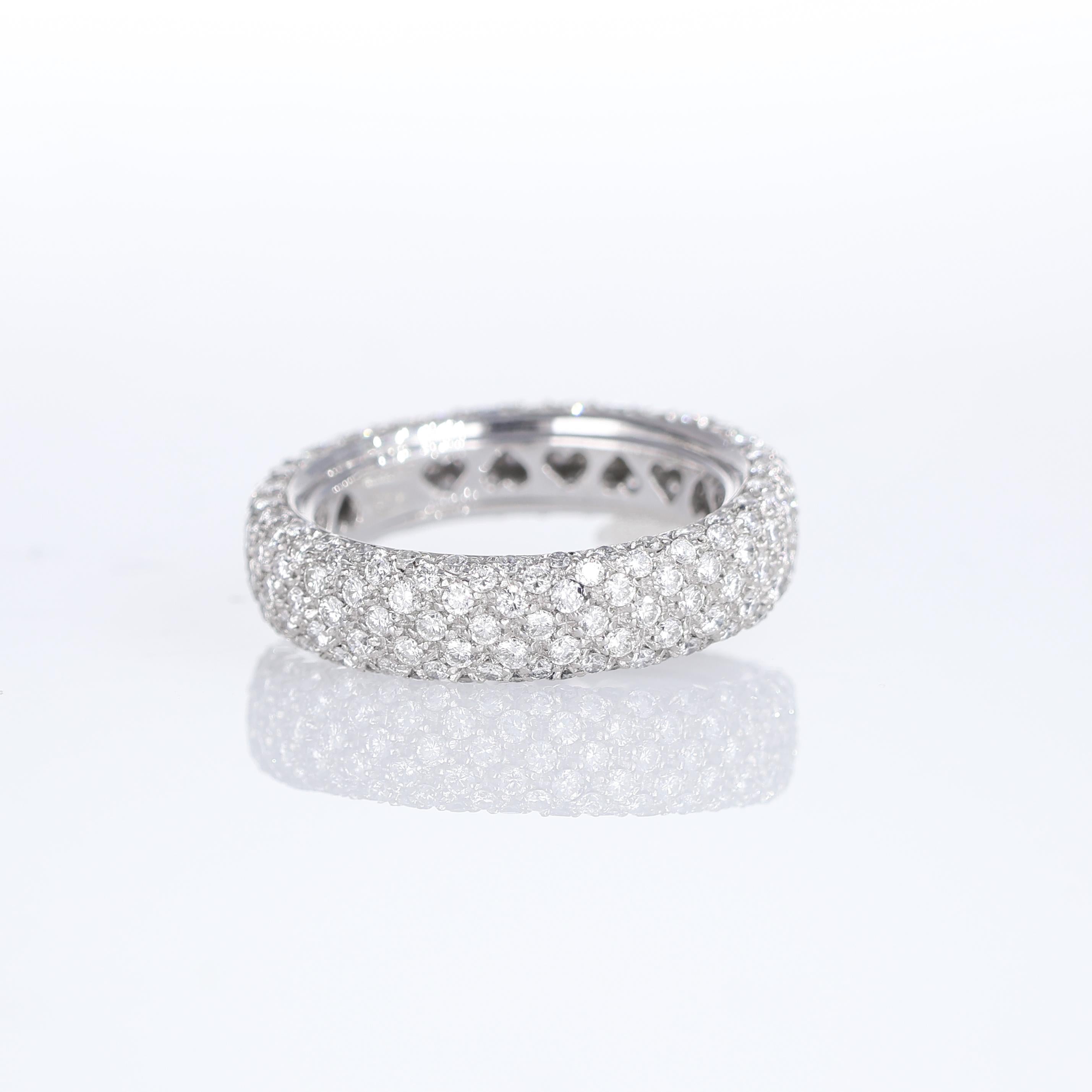 18K White Gold Pave Diamond Band In New Condition For Sale In Bergamo, BG