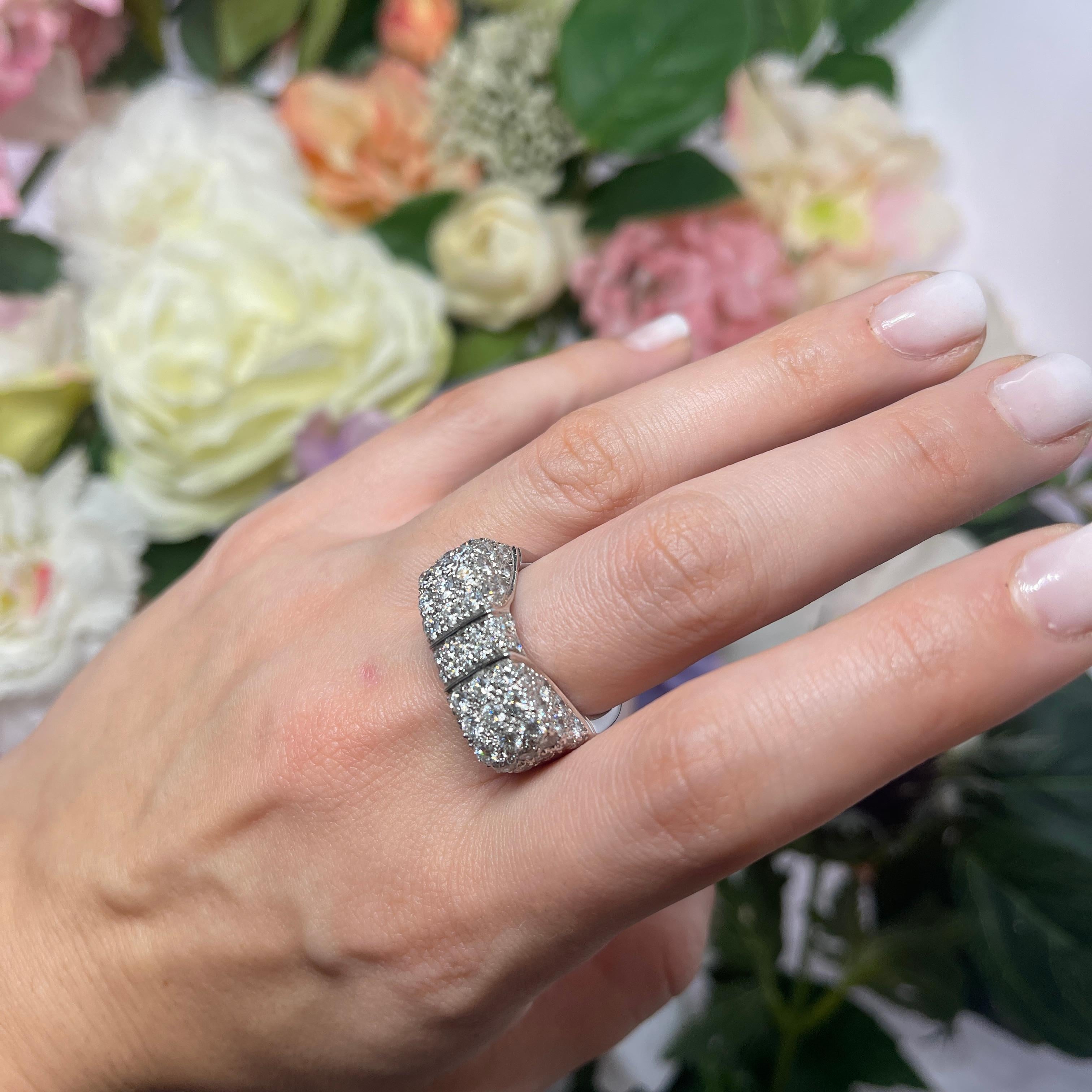 18K White Gold Pavé Diamond Band For Sale 4