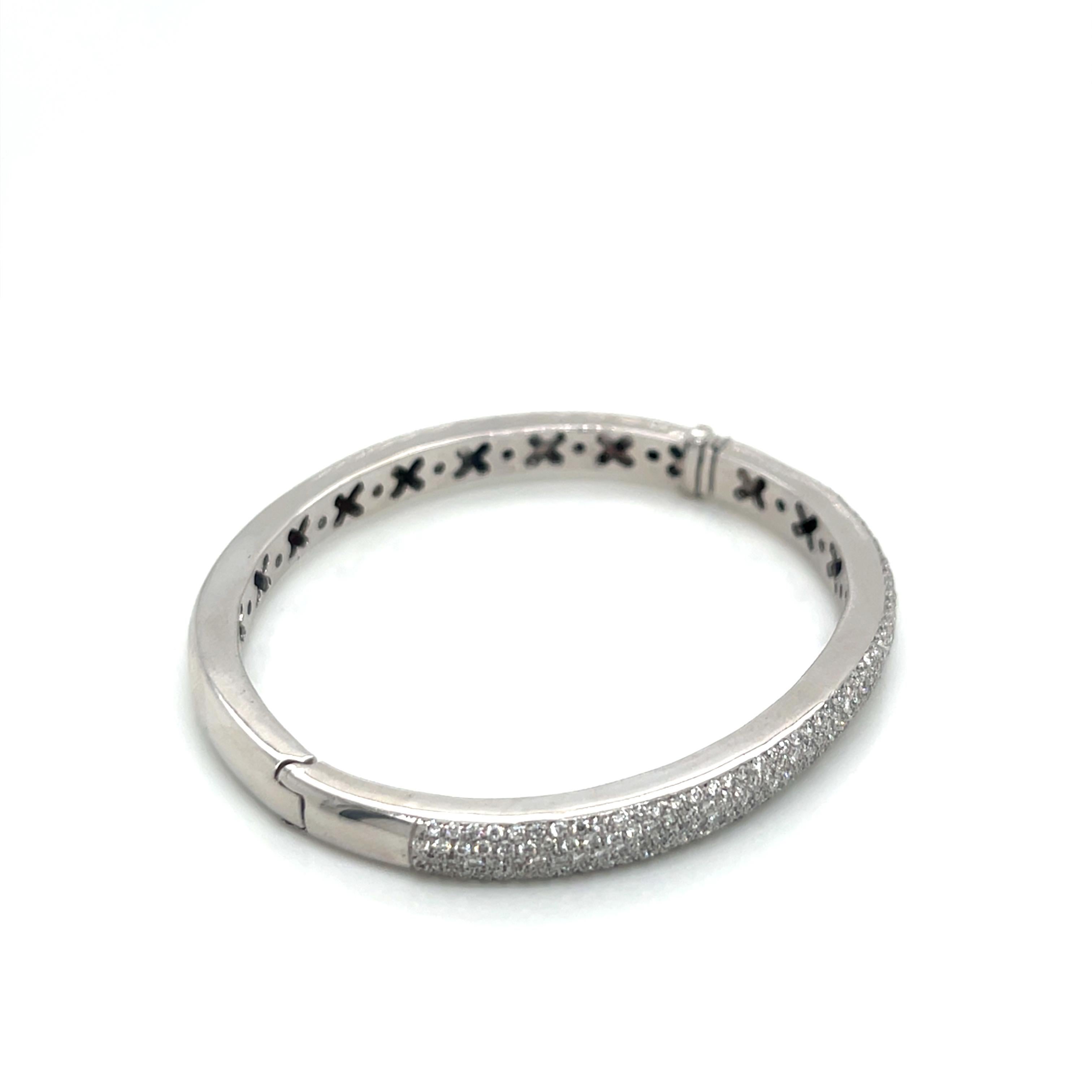 Pulsera Pavé de Diamantes en Oro Blanco de 18k Corte redondo en venta