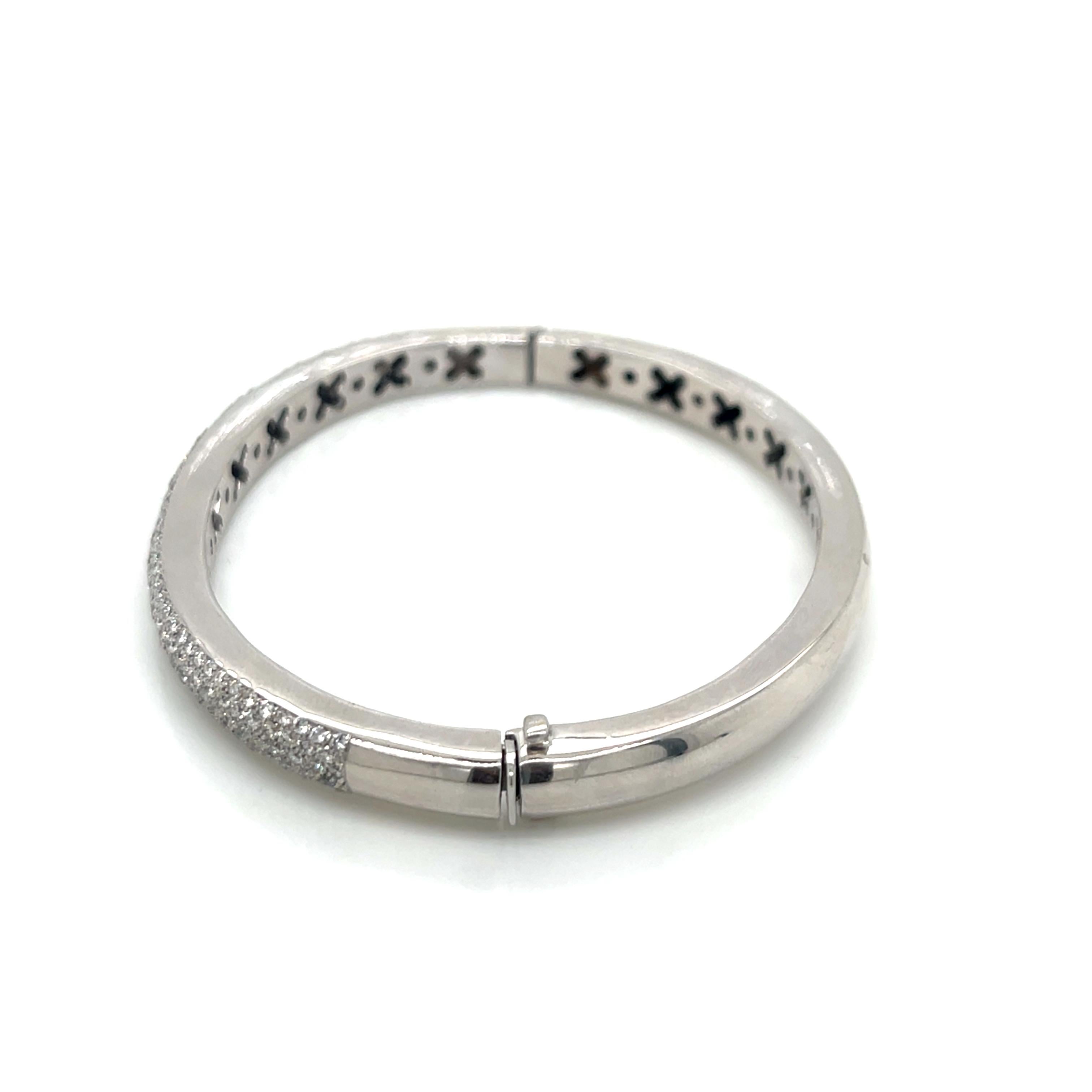Pulsera Pavé de Diamantes en Oro Blanco de 18k en Nuevo estado para la venta en Boston, MA