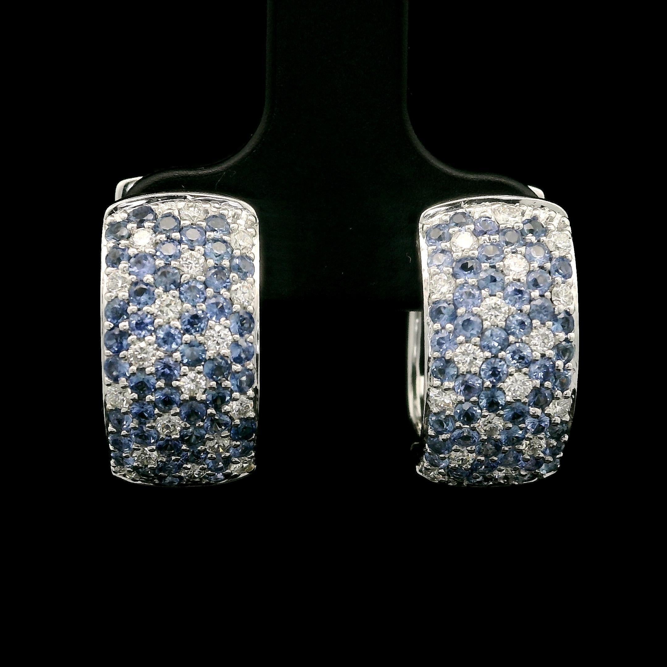 18k White Gold Pave Diamond & Cornflower Blue Sapphire Wide Huggie Hoop Earrings For Sale 2