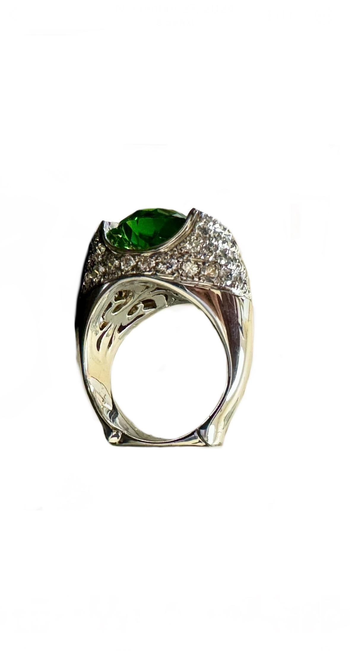 18K White Gold Pave Diamond GIA Certified 5.95 Chrome Tourmaline Engagement Ring In New Condition For Sale In Los Angeles, CA