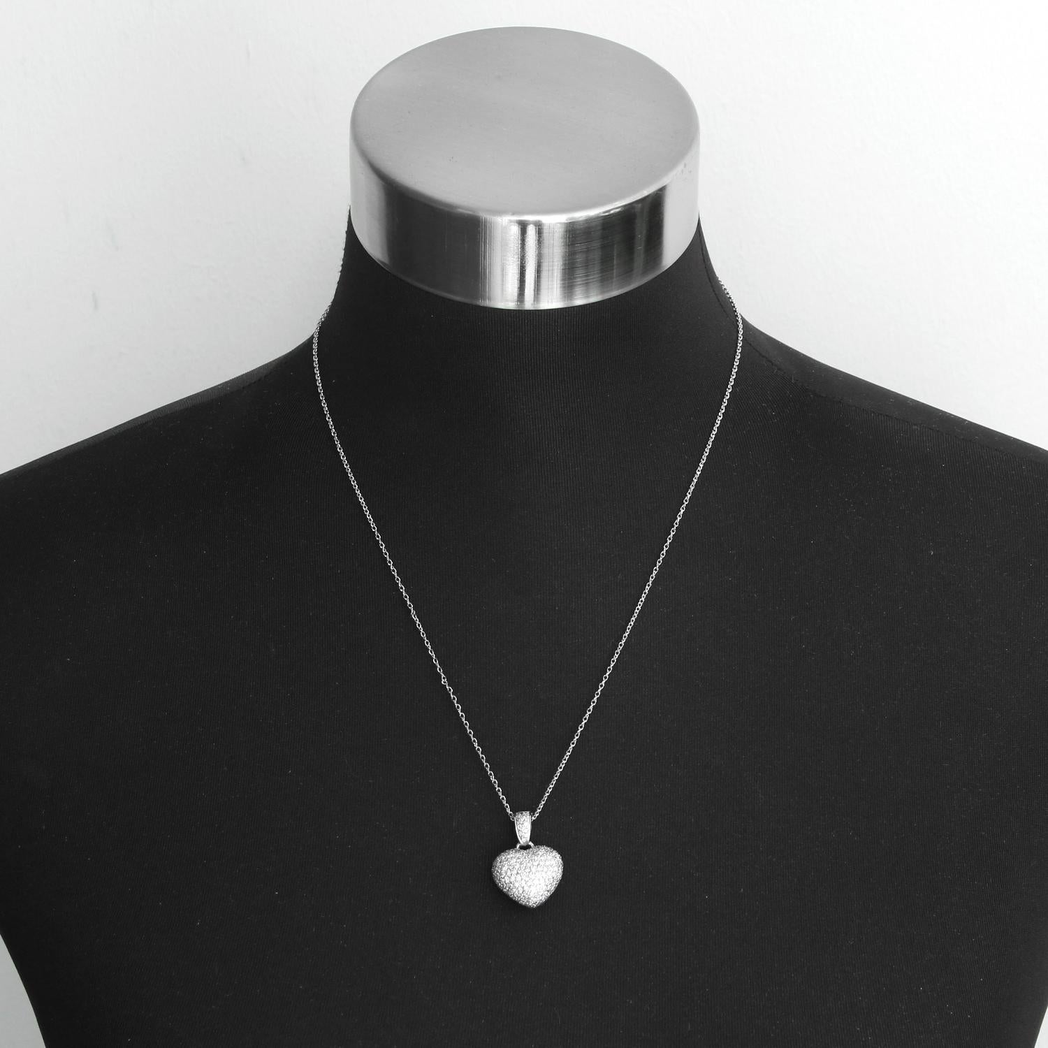18 Karat Weißgold Pavé-Diamant-Halskette im Zustand „Hervorragend“ im Angebot in Dallas, TX