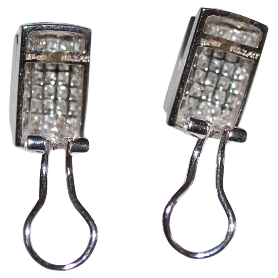 Pendientes de clip de oro blanco de 18 quilates con diamantes pavé Corte princesa en venta