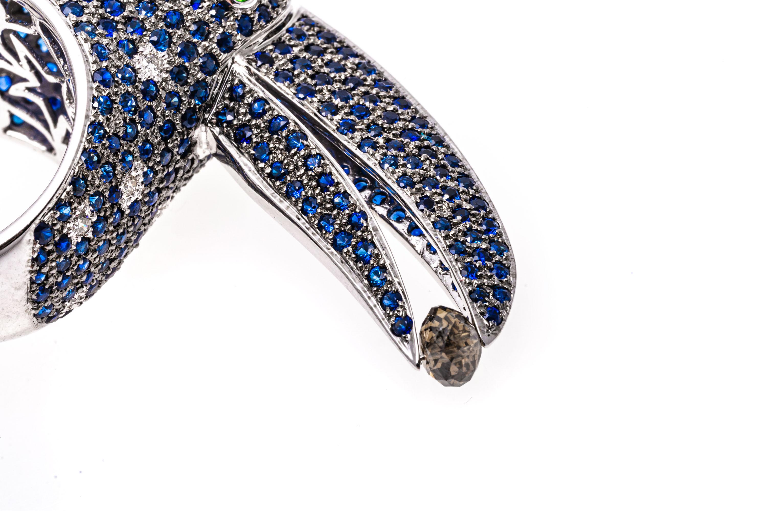 18k White Gold Pave Sapphire Toucan Ring, App. 4.38 TCW, With Diamonds In Good Condition For Sale In Southport, CT