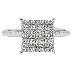 Bague en or blanc 18K sertie de diamants