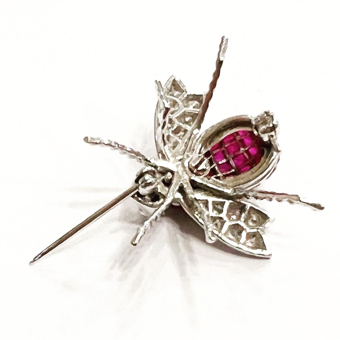 Women's or Men's  18k White Gold, Pavé Setting Ruby Diamond Fly Bee Brooch For Sale