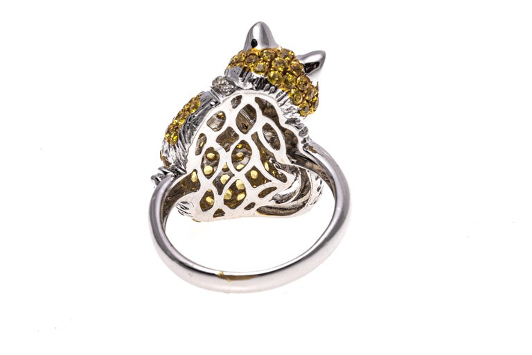 Round Cut 18k White Gold Pave Yellow Topaz, Tsavorite and Diamond Cat Ring For Sale