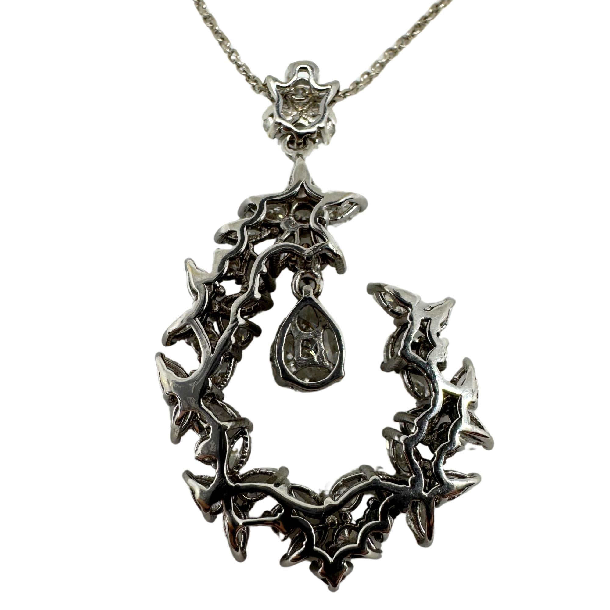 18K White Gold Pear and Marquise Cut Diamond Pendant Necklace For Sale 4