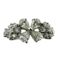 18k White Gold Pear Cut Diamond Ring