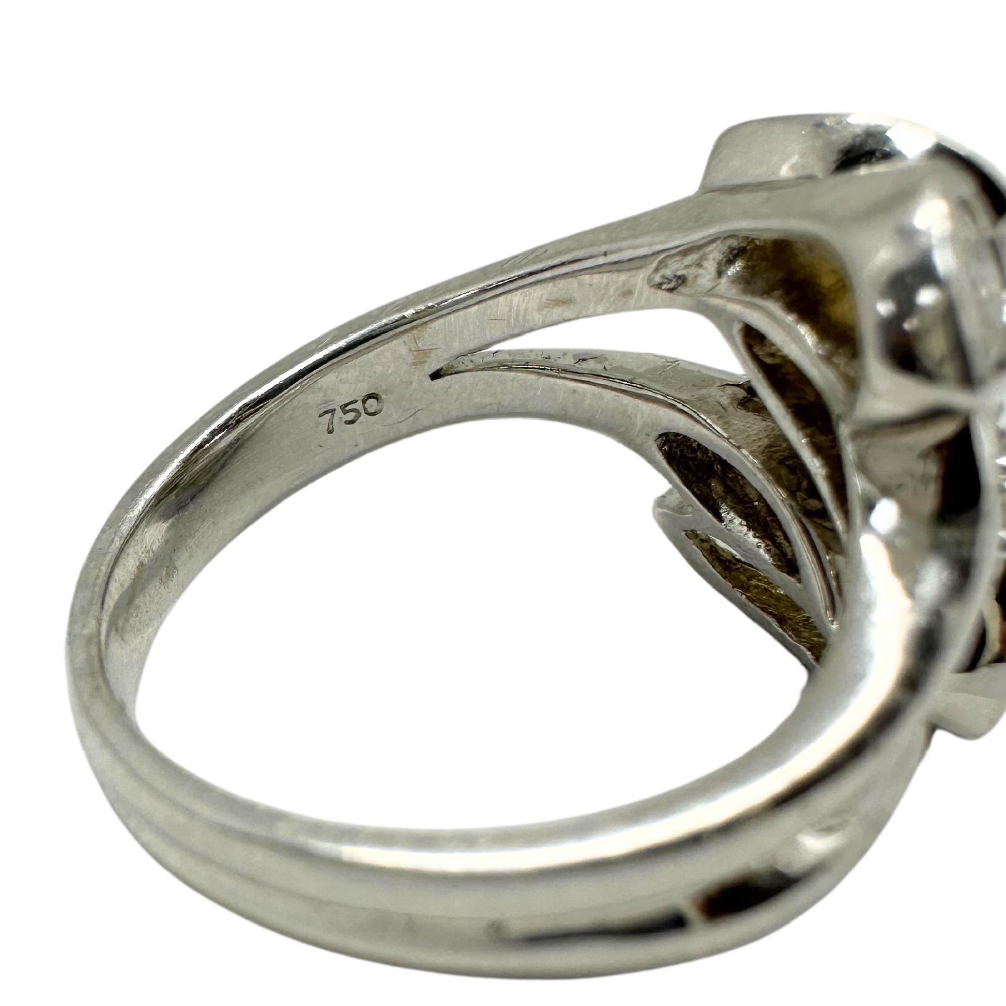 Anello con diamante taglio pera in oro bianco 18 carati in vendita 1