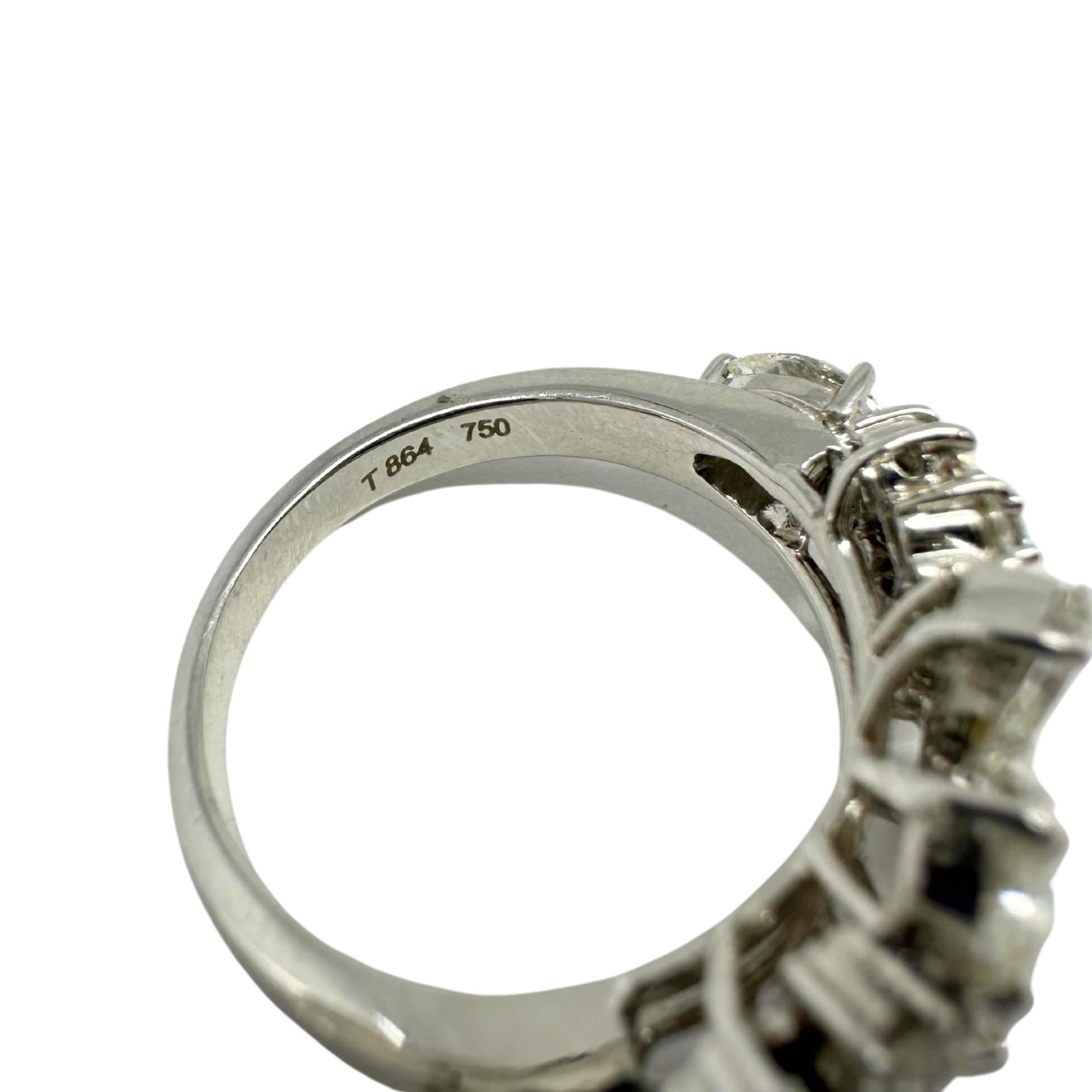 18k White Gold Pear Cut Diamond Ring For Sale 2