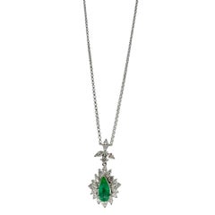 18k White Gold Pear Cut Emerald And Marquise Cut Diamond Pendant Necklace