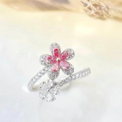 18K Weißgold Birnenschliff Fancy Pink Diamond & Diamantblumenring