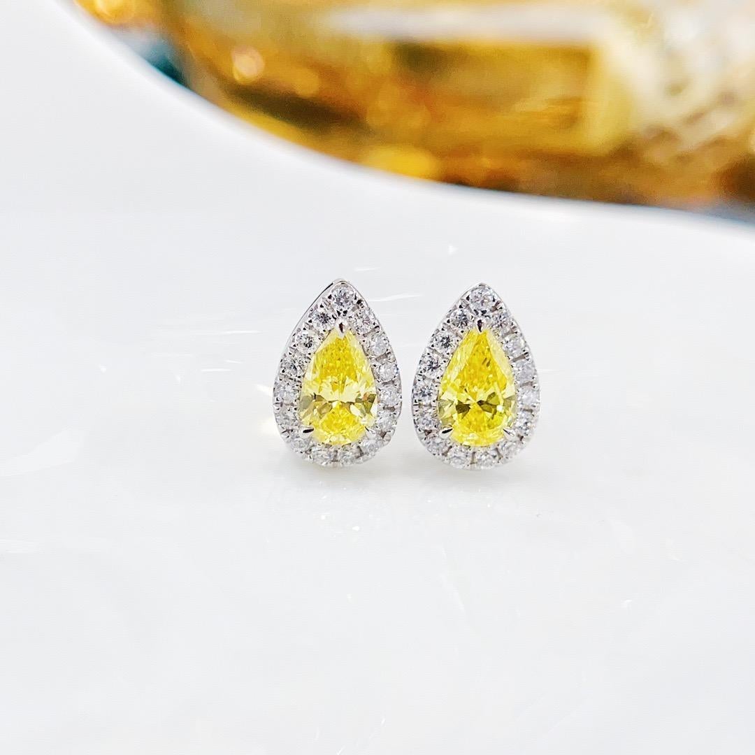 18K White Gold Pear-Cut Yellow Diamond Stud Earrings

2 Yellow Diamonds - 0.40 CT
Diamonds - 0.20 CT

Total Weight - 1.5 CT