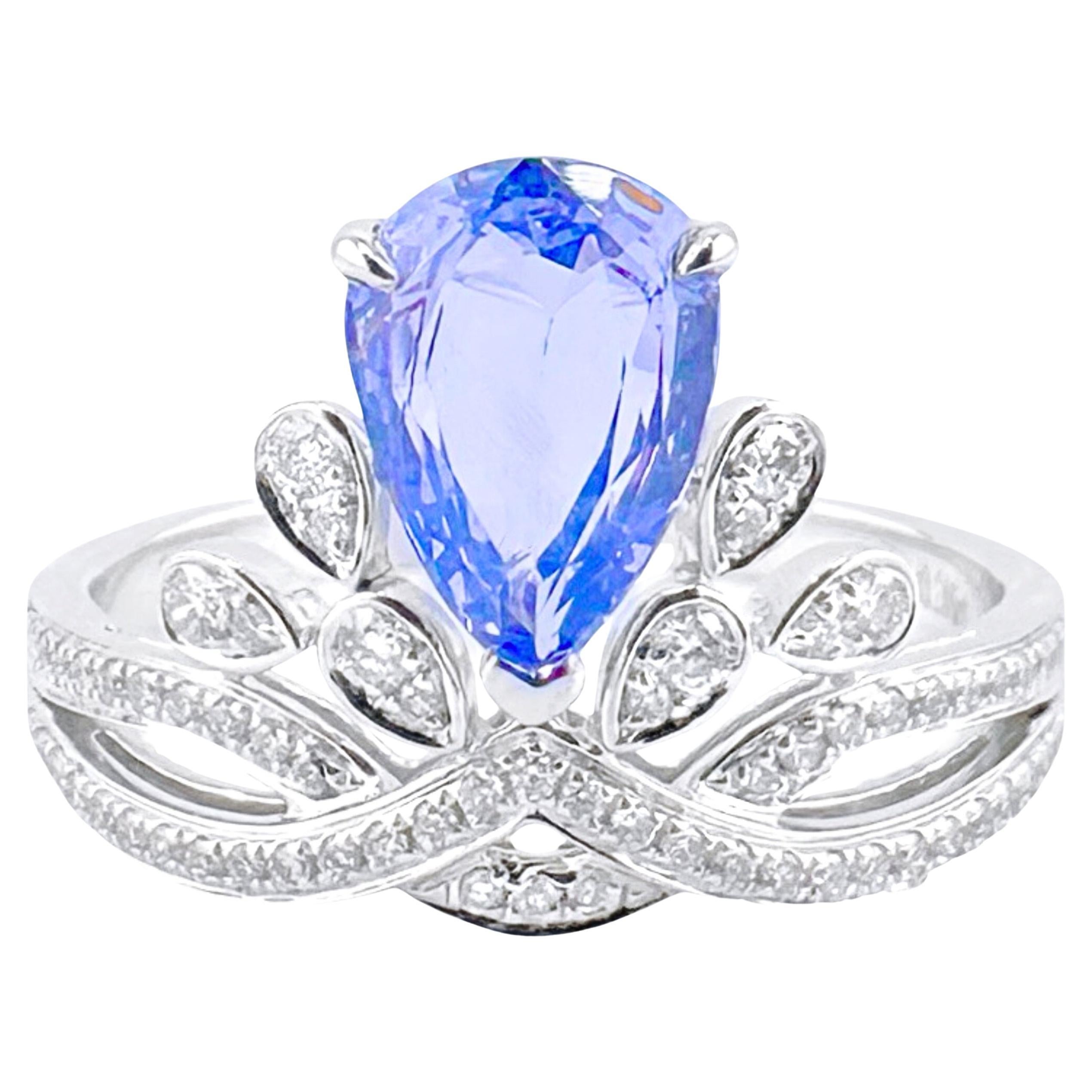 Anillo corona de zafiro amarillo talla pera de oro blanco de 18 quilates con diamantes