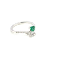 18k White Gold Pear Emerald Cts 0.32 and Diamond Engagement Ring