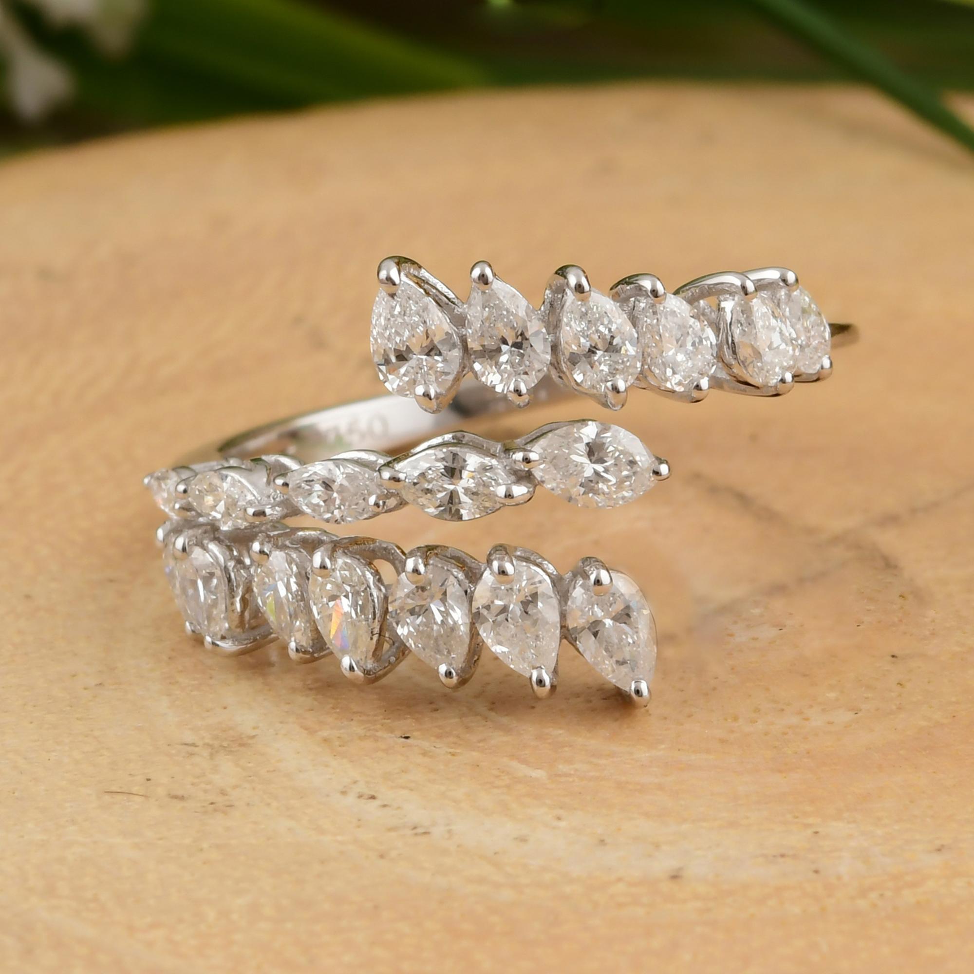 En venta: Alianza de oro blanco de 18k Marquesa de pera SI/H Diamante natural en espiral  5