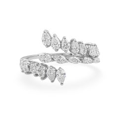 Alianza de oro blanco de 18k Marquesa de pera SI/H Diamante natural en espiral