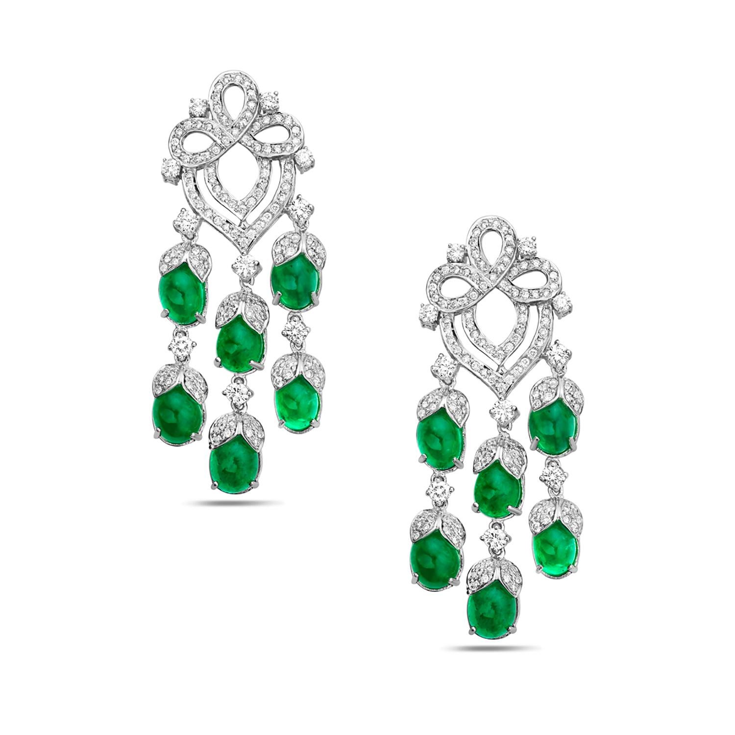 18k White Gold Oval Shaped Zambian Cabochone Emerald Chandelier Earrings In New Condition For Sale In New York, NY