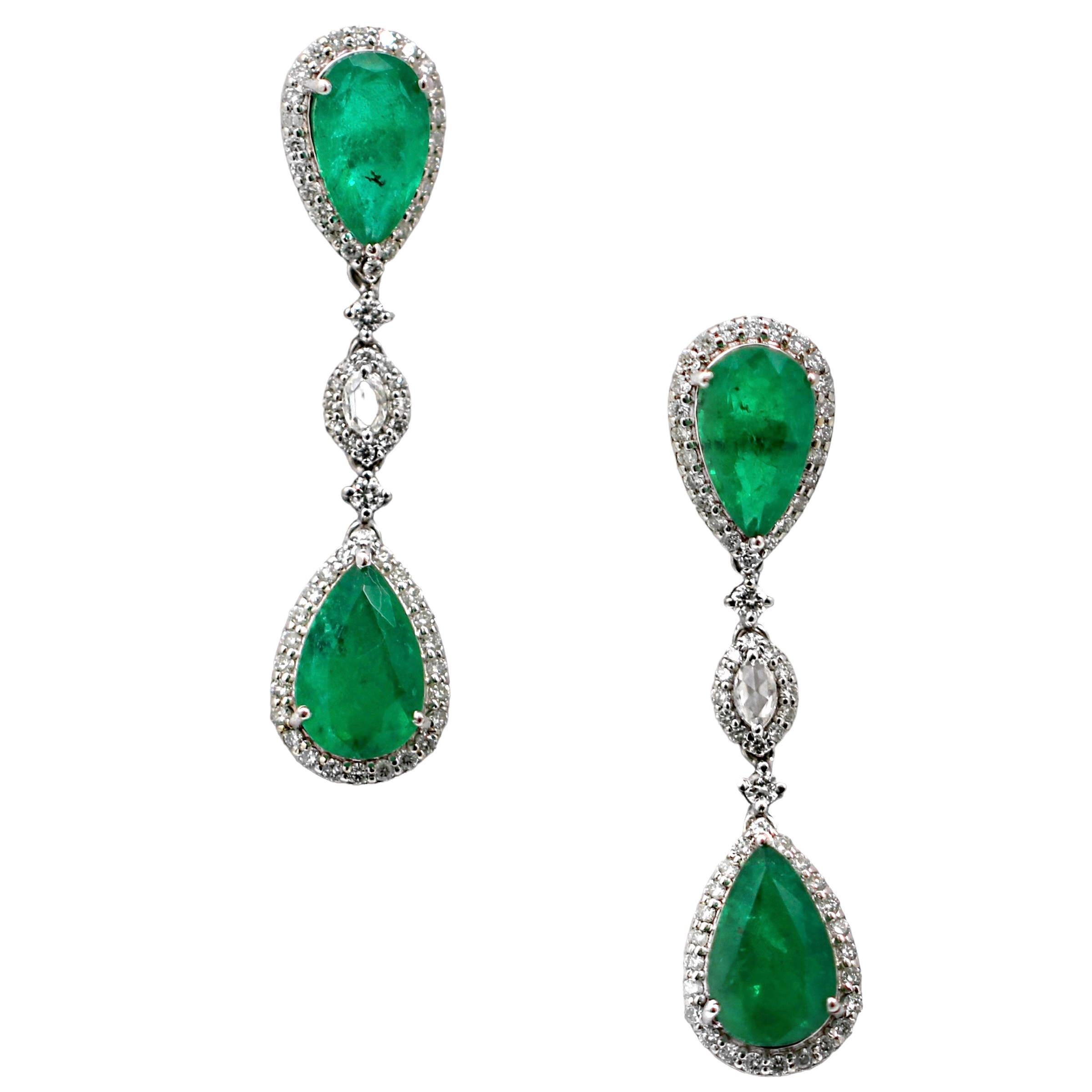 18k White Gold Pear Shaped Emerald and Diamond Drop Earrings