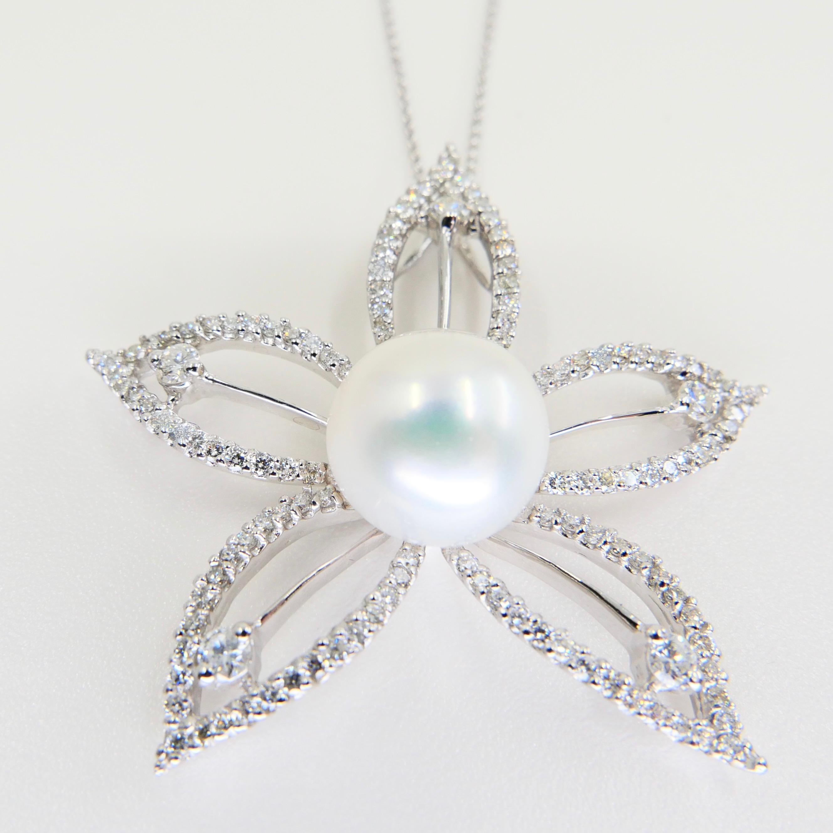 18k White Gold Pearl & Diamond Star Flower Pendant For Sale 5