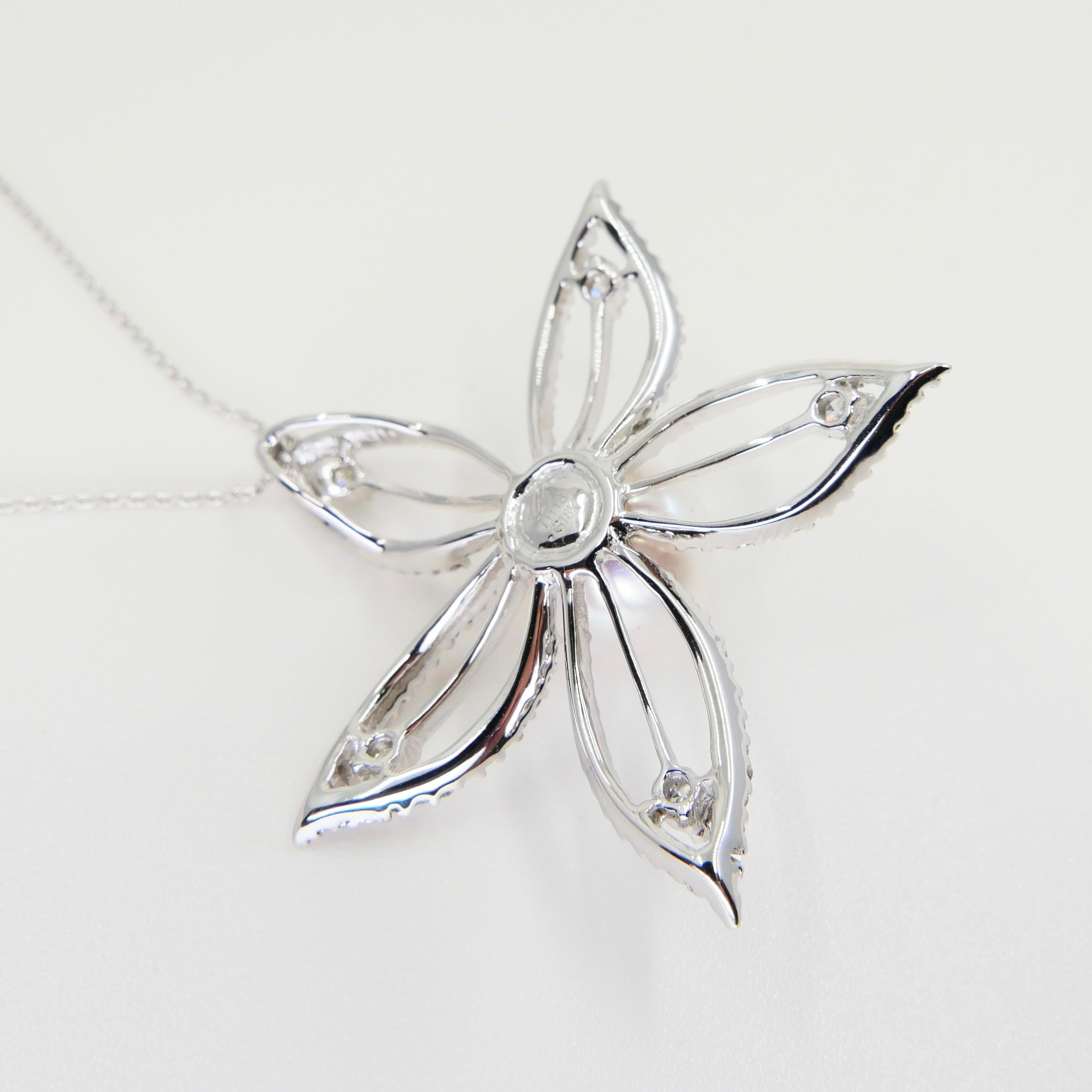 18k White Gold Pearl & Diamond Star Flower Pendant For Sale 7