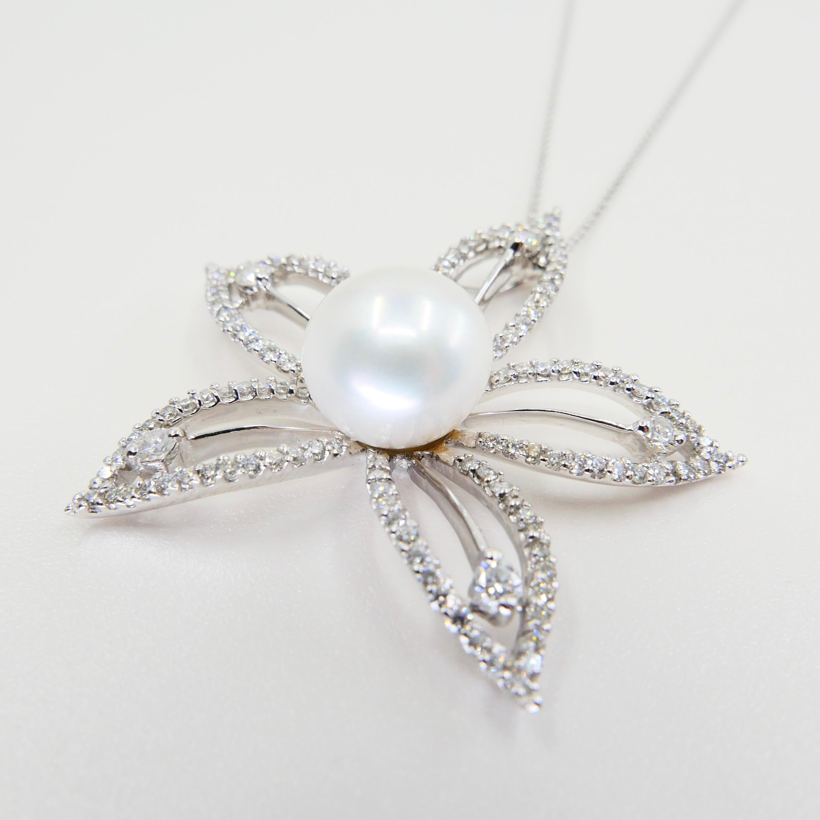 Women's 18k White Gold Pearl & Diamond Star Flower Pendant For Sale