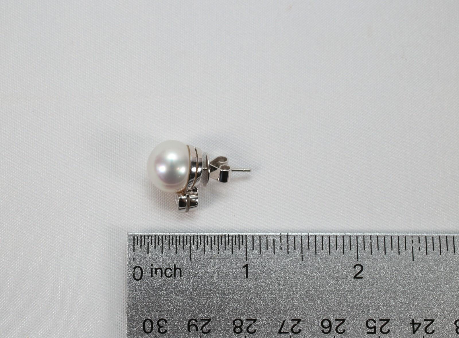 Set aus Ring und Ohrring aus 18 Karat Weißgold mit Perlen und Herz-Diamant, 18,4 g im Angebot 1