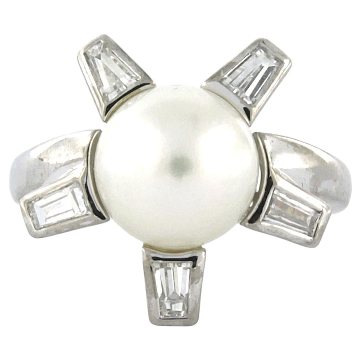 18k White Gold Pearl and Taper Baguette Diamond Ring, 0.45ct, Size 6 For Sale