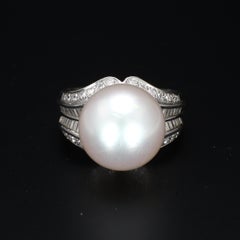 18k White Gold Pearl Cocktail Ring with Diamonds