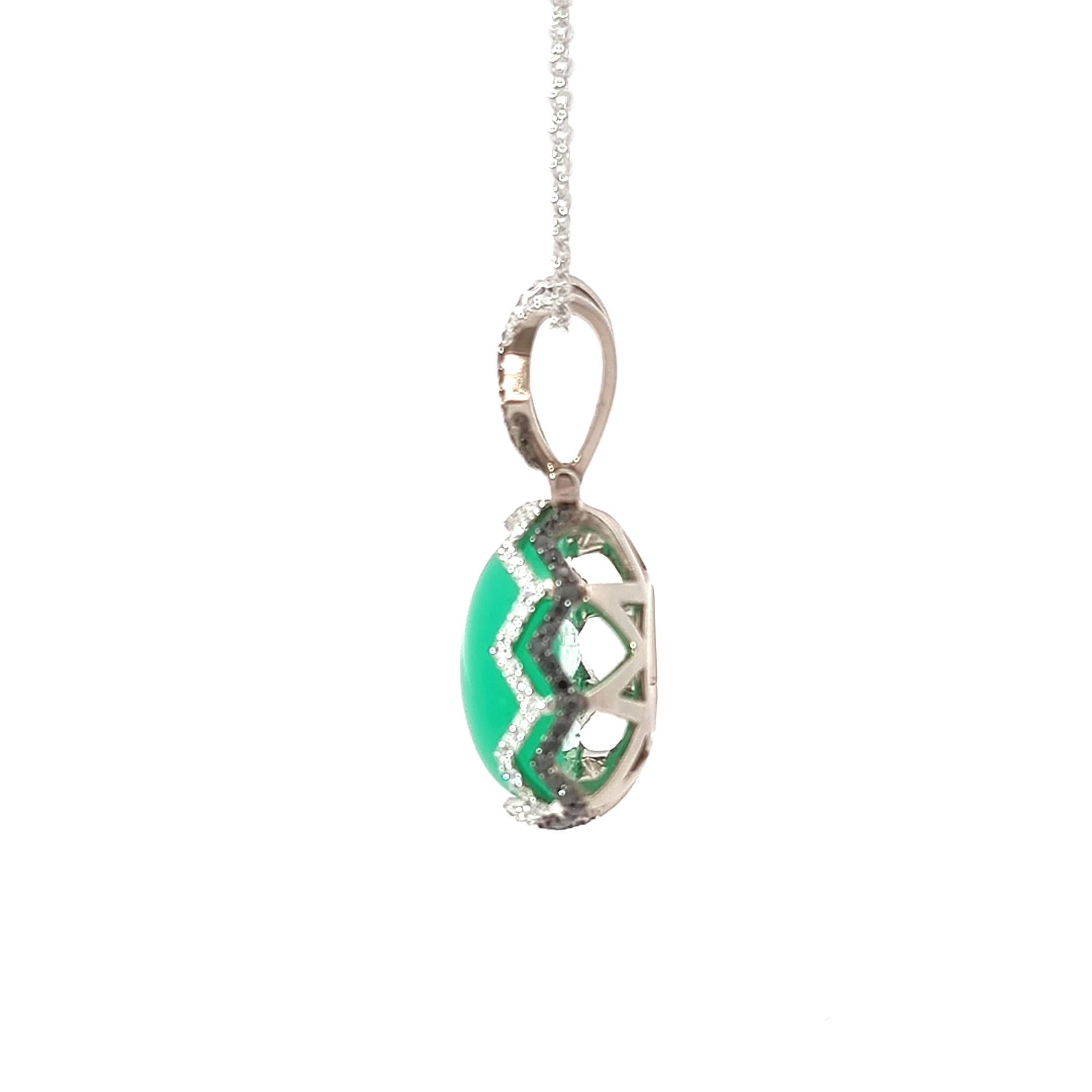18K White Gold Pendant Diamonds with Trillion Chrysoprase For Sale 2