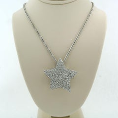 Collana con ciondolo in oro bianco 18k con topazio e diamanti, 2,00 ct