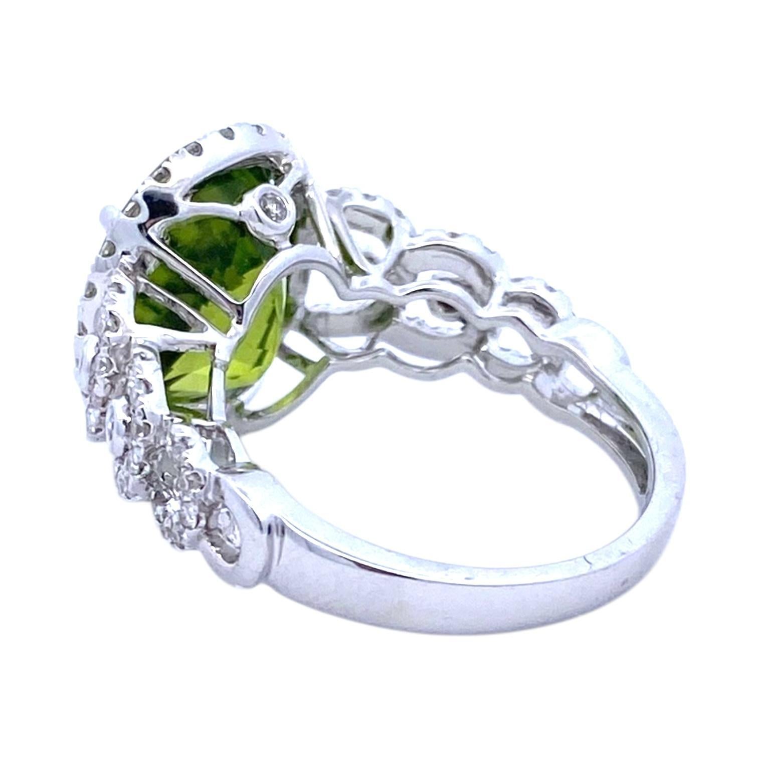 Oval Cut 18K White Gold Peridot & Diamond Ring For Sale