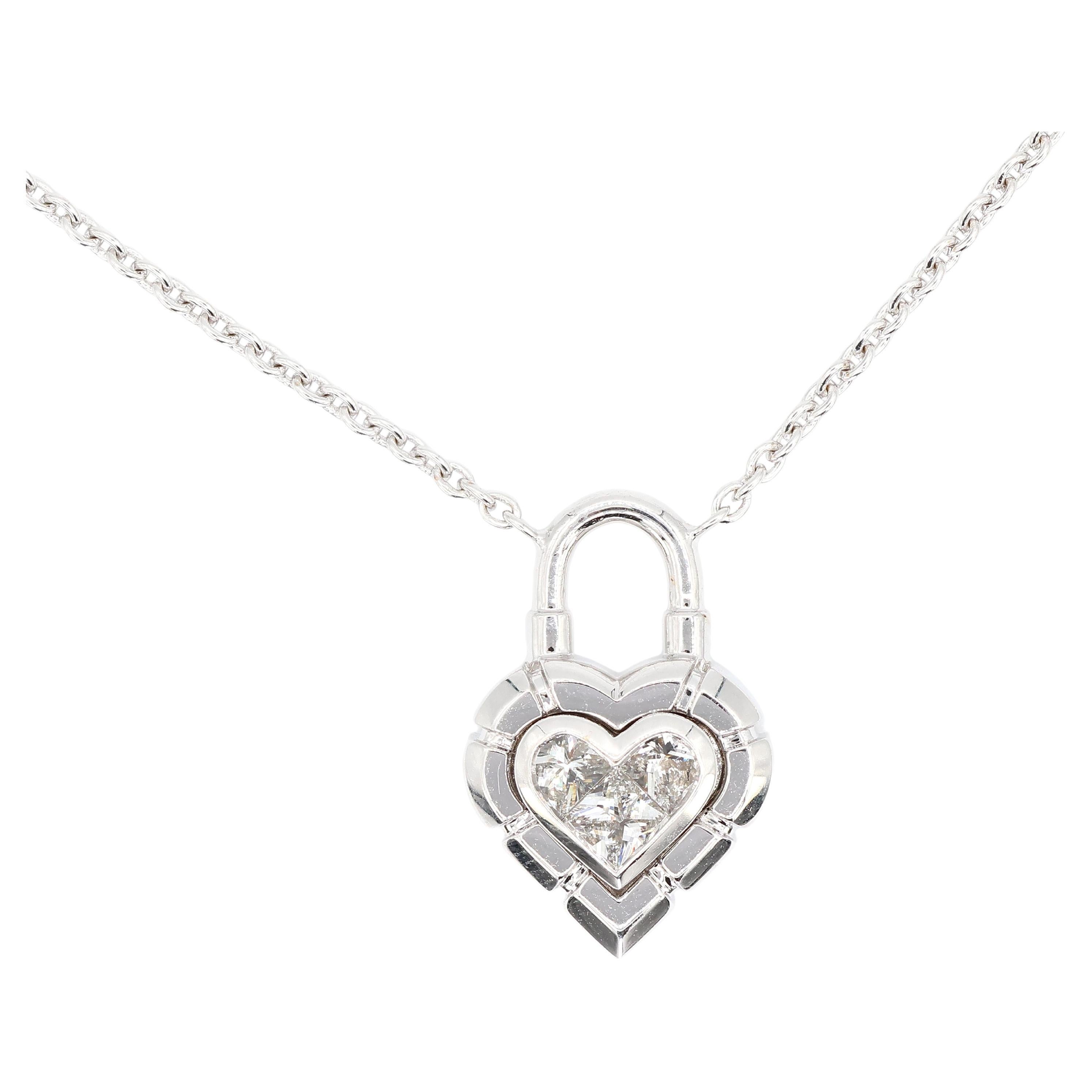 18K White Gold Pie Cut Heart Shape Pendant Necklace with Chain For Sale