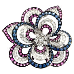 18K White Gold Pin Brooch with 4.5ct Round G VS Diamonds & 7.25ct Sapphire