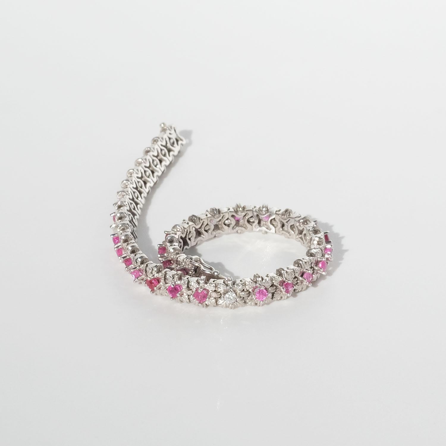 18k White Gold, Pink and White Sapphires Bracelet For Sale 3